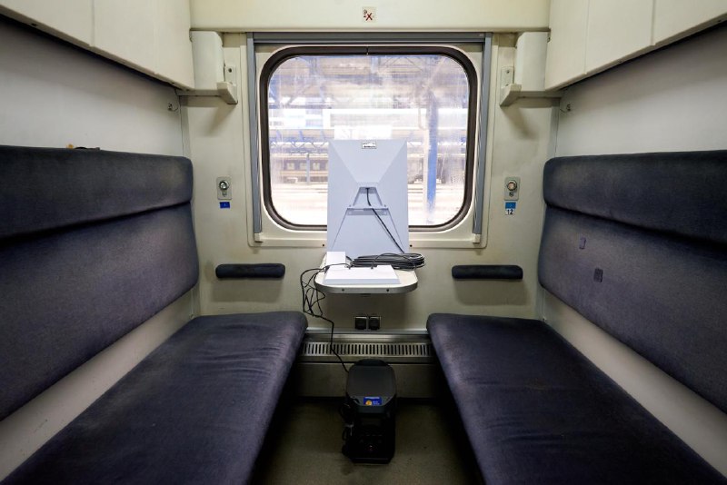 Укрзалізниця підготувала 100 «Вагонів незламності» у відповідь на знеструмлення по всій країні
🤝Укрзалізниця за допомогою партнерів Укрзалізниця підготувала 100 «Вагонів незламності» у відповідь на знеструмлення по всій країні
🤝Укрзалізниця за допомогою партнерів