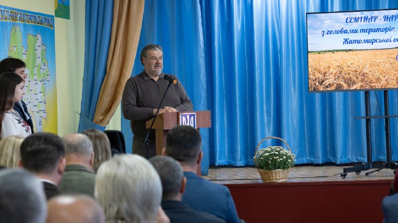 Сьогодні разом із керівниками громад Житомирщини провели традиційну 13-ту виїзну зустріч у Звягельському районі Сьогодні разом із керівниками громад Житомирщини провели традиційну 13-ту виїзну зустріч у Звягельському районі