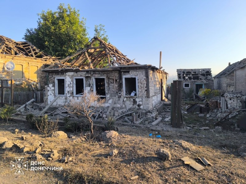 Двоє людей загинули, ще двоє поранені через російський обстріл у селі Софіївка Краматорської громади на Донеччині Двоє людей загинули, ще двоє поранені через російський обстріл у селі Софіївка Краматорської громади на Донеччині