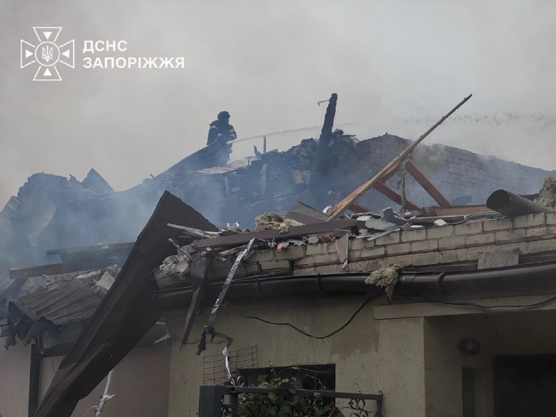 UPD: аварійно-рятувальні роботи після російських авіаударів завершено. 1 загибла людина та 11 поранених UPD: аварійно-рятувальні роботи після російських авіаударів завершено. 1 загибла людина та 11 поранених