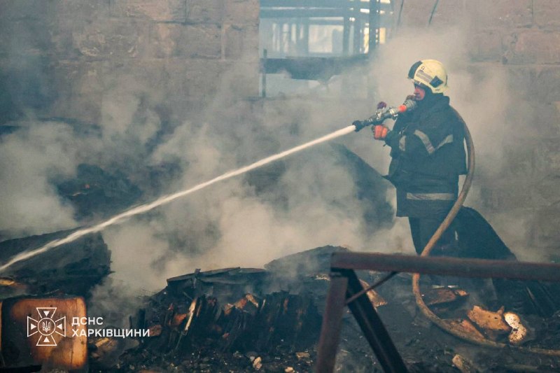 ‼️UPD: у Харкові під завалами зруйнованої виробничої будівлі рятувальники виявили фрагменти тіла ще однієї загиблої людини ‼️UPD: у Харкові під завалами зруйнованої виробничої будівлі рятувальники виявили фрагменти тіла ще однієї загиблої людини