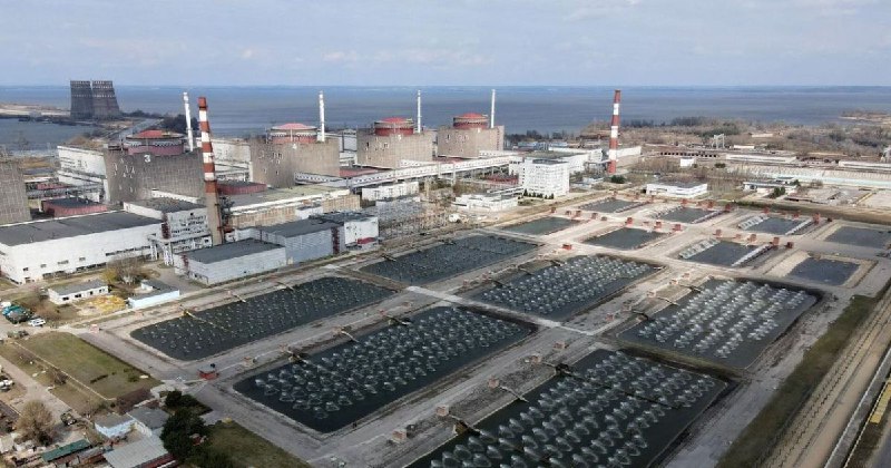 Знеструмлена одна з двох ліній живлення окупованої росією Запорізької АЕС. Знеструмлена одна з двох ліній живлення окупованої росією Запорізької АЕС.
