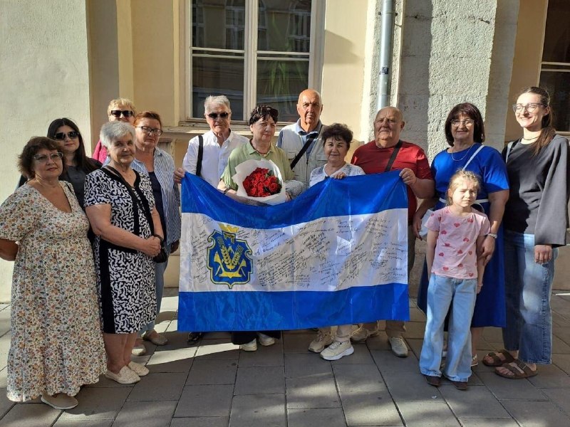 Координаційний центр «Вільні разом» у Львові системно підтримує переселенців з Херсонщини. Координаційний центр «Вільні разом» у Львові системно підтримує переселенців з Херсонщини.