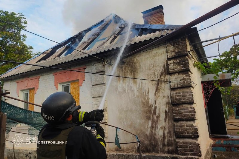 Цієї ночі в Кам’янському на Дніпровщині росіяни вдарили по цивільному підприємству Цієї ночі в Кам’янському на Дніпровщині росіяни вдарили по цивільному підприємству