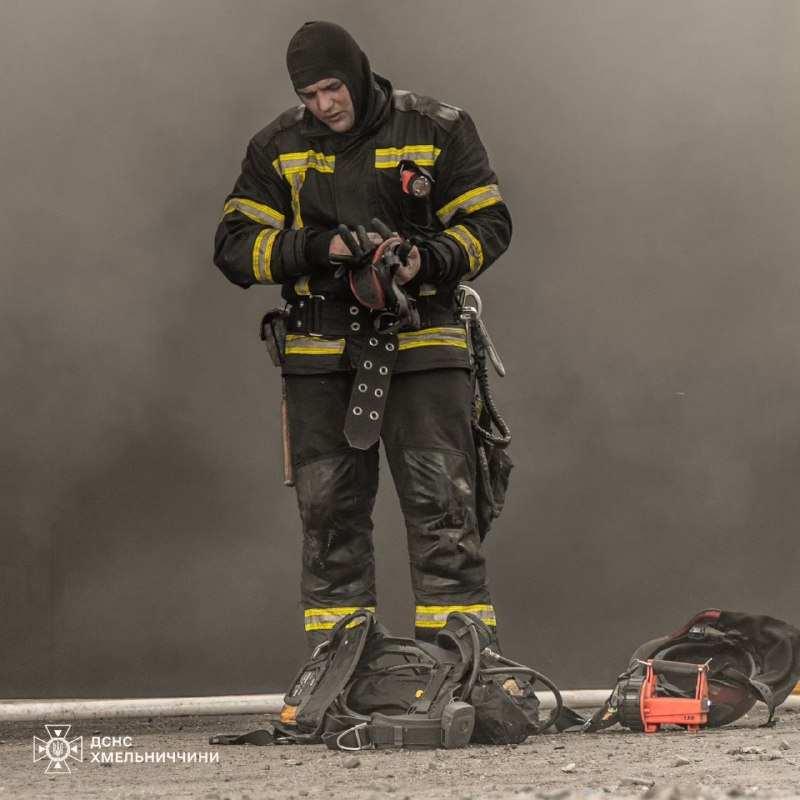 Так виглядають рятувальники Хмельниччини, коли повертаються з ліквідації пожежі 🔥 Так виглядають рятувальники Хмельниччини, коли повертаються з ліквідації пожежі 🔥
