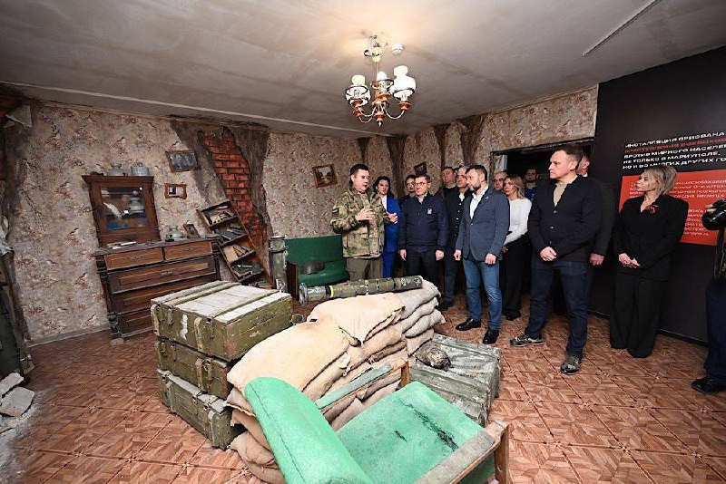 ❗️Замість розвитку – пропаганда: у Маріуполі відкрили музей "Поле битви" ❗️Замість розвитку – пропаганда: у Маріуполі відкрили музей "Поле битви"