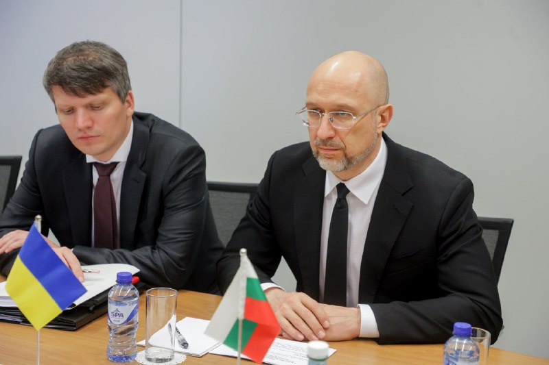 🇺🇦🇧🇬 На полях "Рамштайну" провели зустріч із Міністром національної оборони Болгарії Атанасом Запряновим. 🇺🇦🇧🇬 На полях "Рамштайну" провели зустріч із Міністром національної оборони Болгарії Атанасом Запряновим.