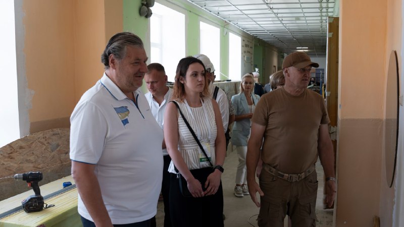 Гарним завершенням роботи на 5-му міжнародному форумі з відновлення Житомирщини стало ознайомлення з масштабними... Гарним завершенням роботи на 5-му міжнародному форумі з відновлення Житомирщини стало ознайомлення з масштабними...