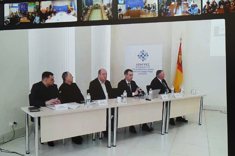 Стійкість медичної системи в умовах повномасштабного вторгнення обговорили під час «Діалогу з громадами» Стійкість медичної системи в умовах повномасштабного вторгнення обговорили під час «Діалогу з громадами»