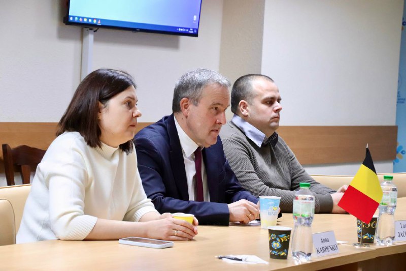 Провів зустріч із Надзвичайним і Повноважним Послом Королівства Бельгія в Україні Люком Якобсом Провів зустріч із Надзвичайним і Повноважним Послом Королівства Бельгія в Україні Люком Якобсом