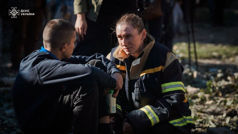 #Київ сьогодні знову пережив масовані російські удари, які забрали життя 18 мирних українців, в тому числі 4 дітей #Київ сьогодні знову пережив масовані російські удари, які забрали життя 18 мирних українців, в тому числі 4 дітей