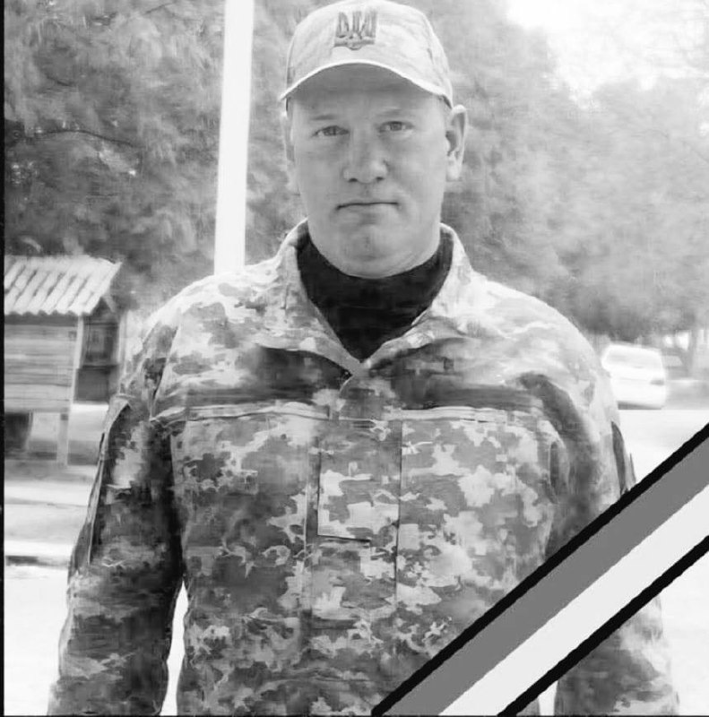 Щоденно о 9 годині – загальнонаціональна хвилина мовчання. Зупиніться, де б ви не були Щоденно о 9 годині – загальнонаціональна хвилина мовчання. Зупиніться, де б ви не були