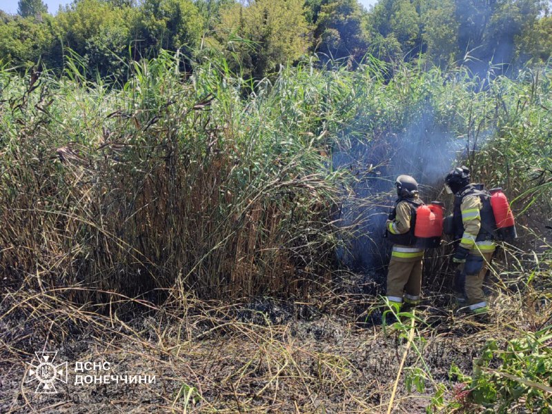 💥28 ворожих обстрілів за добу на Донеччині: є загиблі та поранені
Костянтинівка: надзвичайники ліквідували наслідки чотирьох обстрілів 💥28 ворожих обстрілів за добу на Донеччині: є загиблі та поранені
Костянтинівка: надзвичайники ліквідували наслідки чотирьох обстрілів