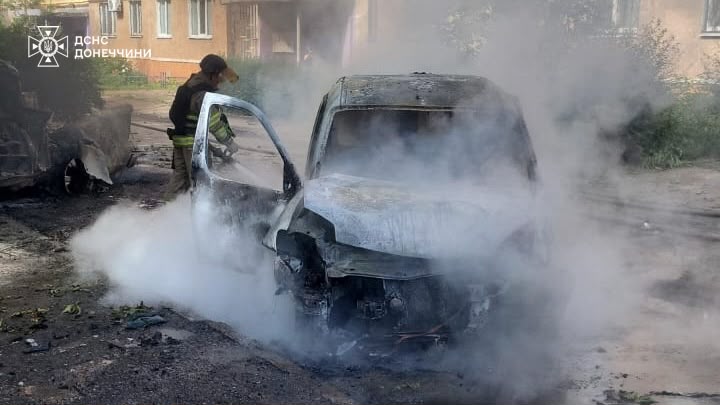 #Донеччина: понад 20 російських ударів за добу, рятувальники працювали під загрозою повторних атак #Донеччина: понад 20 російських ударів за добу, рятувальники працювали під загрозою повторних атак