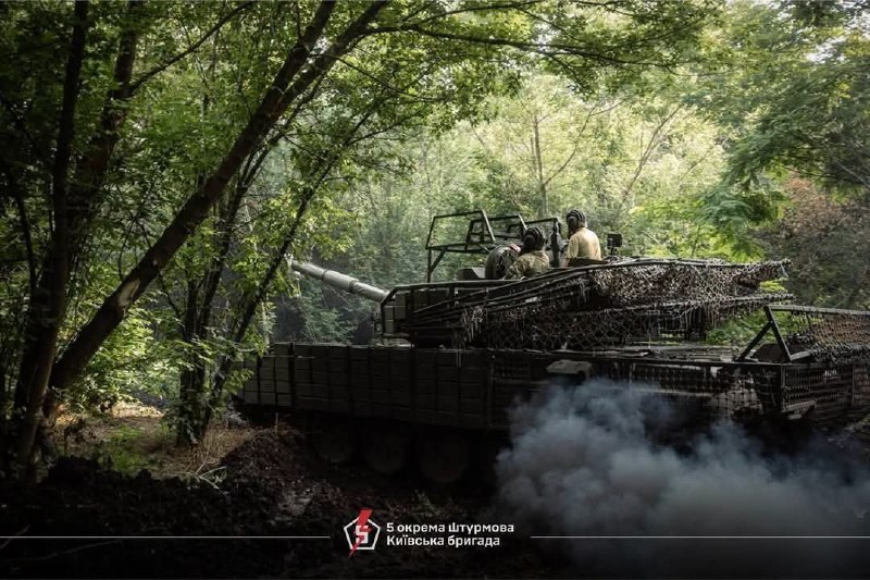 Головне на Луганщині за добу
📌Поблизу двох населених пунктів на Лиманському напрямку росіяни спробували штурмувати шість разів. Головне на Луганщині за добу
📌Поблизу двох населених пунктів на Лиманському напрямку росіяни спробували штурмувати шість разів.