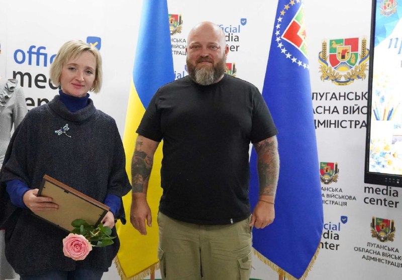 До Дня працівників освіти нагородив педагогів Луганщини обласними відзнаками До Дня працівників освіти нагородив педагогів Луганщини обласними відзнаками