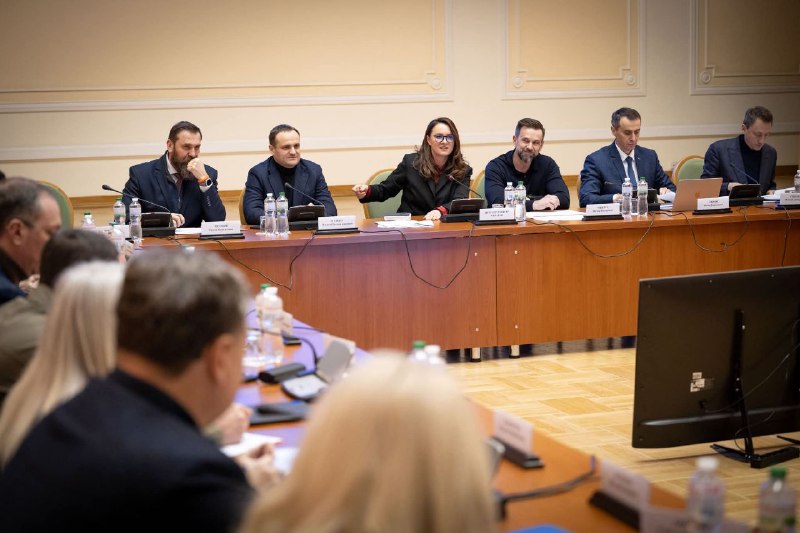 Наші пріоритети – підтримка фронту, житло для ВПО, забезпечення дітей якісною освітою та оздоровленням Наші пріоритети – підтримка фронту, житло для ВПО, забезпечення дітей якісною освітою та оздоровленням