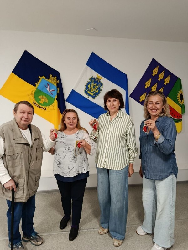Координаційний центр «Вільні разом» у Черкасах системно допомагає переселенцям з Херсонщини. Координаційний центр «Вільні разом» у Черкасах системно допомагає переселенцям з Херсонщини.