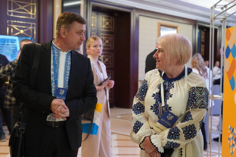 Міжнародний саміт міст і регіонів учетверте зібрав на своєму майданчику керівництво держави Міжнародний саміт міст і регіонів учетверте зібрав на своєму майданчику керівництво держави