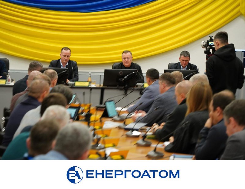 ⚛️⚡️🏘 Атомна генерація – основа стабільності енергосистеми: підсумки робочого візиту на ХАЕС
12 грудня Хмельницьку АЕС відвідали в.о ⚛️⚡️🏘 Атомна генерація – основа стабільності енергосистеми: підсумки робочого візиту на ХАЕС
12 грудня Хмельницьку АЕС відвідали в.о