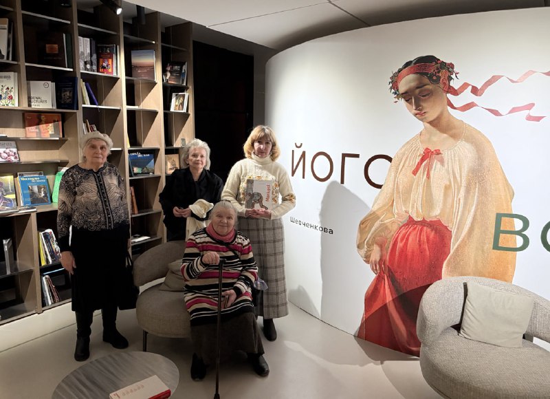 🇺🇦Маріупольці відвідали виставковий проєкт "Він: Тарас Шевченко. Художник" 🇺🇦Маріупольці відвідали виставковий проєкт "Він: Тарас Шевченко. Художник"