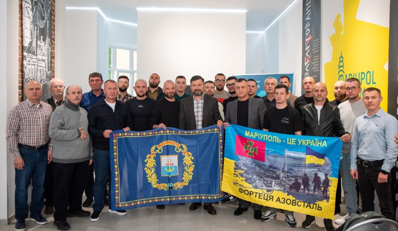 🇺🇦🪖Вадим Бойченко зустрівся із захисниками Маріуполя, які повернулися з російського полону 🇺🇦🪖Вадим Бойченко зустрівся із захисниками Маріуполя, які повернулися з російського полону