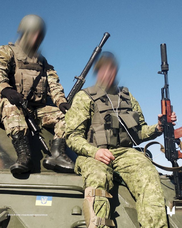 📸 Фото 2014 року
Тоді ми були молодшими, але вже добре знали, що війна — це не кіно, а щоденна боротьба за життя, за побратимів, за Україну 📸 Фото 2014 року
Тоді ми були молодшими, але вже добре знали, що війна — це не кіно, а щоденна боротьба за життя, за побратимів, за Україну
