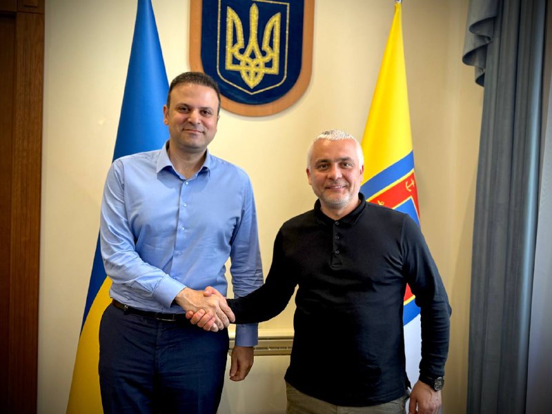 🌊 Підтримка дітей — серед наших ключових пріоритетів
Поспілкувався з головою представництва ЮНІСЕФ в Україні Муніром Мамедзаде 🌊 Підтримка дітей — серед наших ключових пріоритетів
Поспілкувався з головою представництва ЮНІСЕФ в Україні Муніром Мамедзаде
