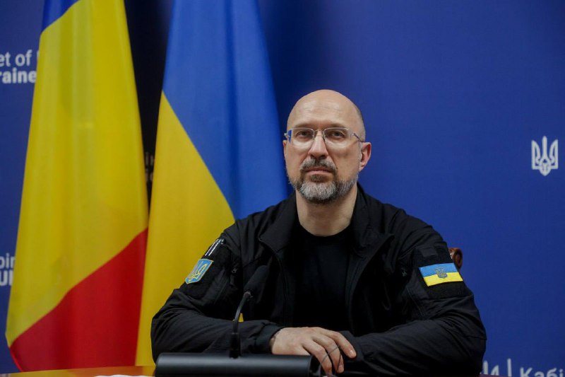 🇷🇴 Провів онлайн-зустріч із Прем’єр-міністром Румунії Іліє Боложаном. Привітав його з призначенням та побажав успіхів на посаді. 🇷🇴 Провів онлайн-зустріч із Прем’єр-міністром Румунії Іліє Боложаном. Привітав його з призначенням та побажав успіхів на посаді.
