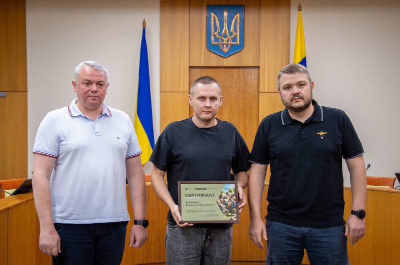 Одещина продовжує забезпечувати житлом наших Захисників
Сьогодні в Одеській обласній військовій адміністрації... Одещина продовжує забезпечувати житлом наших Захисників
Сьогодні в Одеській обласній військовій адміністрації...