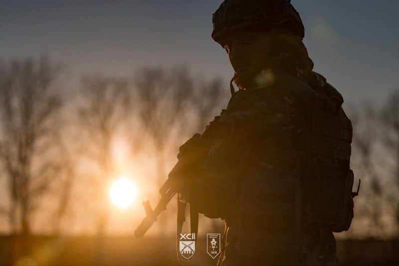 Головне на Луганщині за добу
📌Дев’ять спроб пошуку слабких місць в нашій обороні здійснили загарбники... Головне на Луганщині за добу
📌Дев’ять спроб пошуку слабких місць в нашій обороні здійснили загарбники...