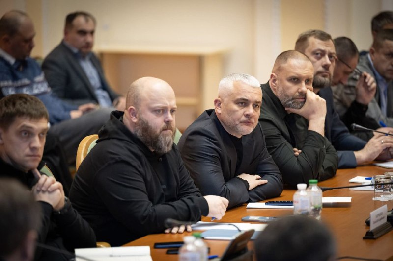 Наші пріоритети – підтримка фронту, житло для ВПО, забезпечення дітей якісною освітою та оздоровленням Наші пріоритети – підтримка фронту, житло для ВПО, забезпечення дітей якісною освітою та оздоровленням