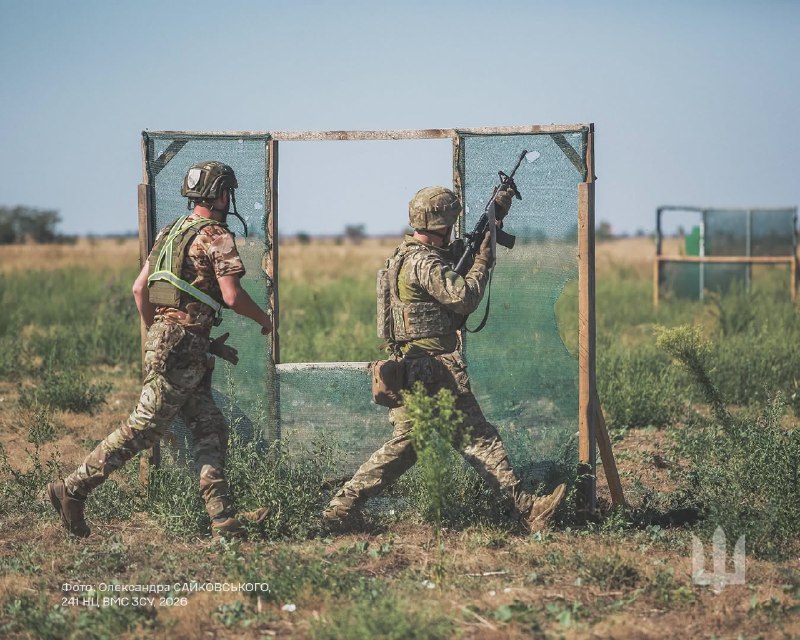 🇺🇦⚓У БОЮ ПОМИЛКА МОЖЕ КОШТУВАТИ ЖИТТЯ
Вогнева підготовка на БЗВП – це не «відстрілявся і далі пішов» 🇺🇦⚓У БОЮ ПОМИЛКА МОЖЕ КОШТУВАТИ ЖИТТЯ
Вогнева підготовка на БЗВП – це не «відстрілявся і далі пішов»