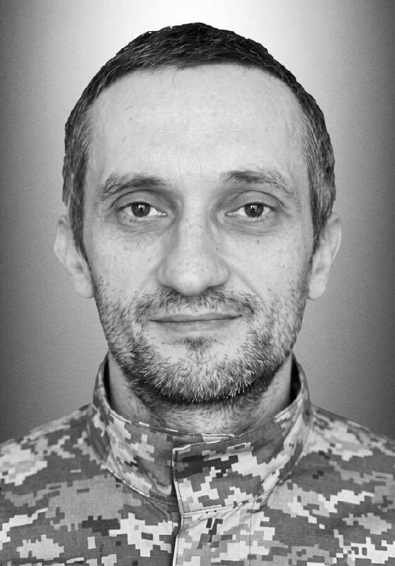 Щоденно о 9 годині – загальнонаціональна хвилина мовчання. Зупиніться, де б ви не були Щоденно о 9 годині – загальнонаціональна хвилина мовчання. Зупиніться, де б ви не були