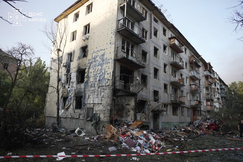 #Київ: до 28 збільшилась кількість постраждалих, ще 9 осіб - загинуло внаслідок російського обстрілу #Київ: до 28 збільшилась кількість постраждалих, ще 9 осіб - загинуло внаслідок російського обстрілу