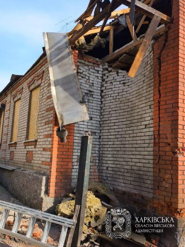 ➡️ Продовжуємо усувати наслідки російських атак на Харківщині
Спільно з екстреними службами ➡️ Продовжуємо усувати наслідки російських атак на Харківщині
Спільно з екстреними службами