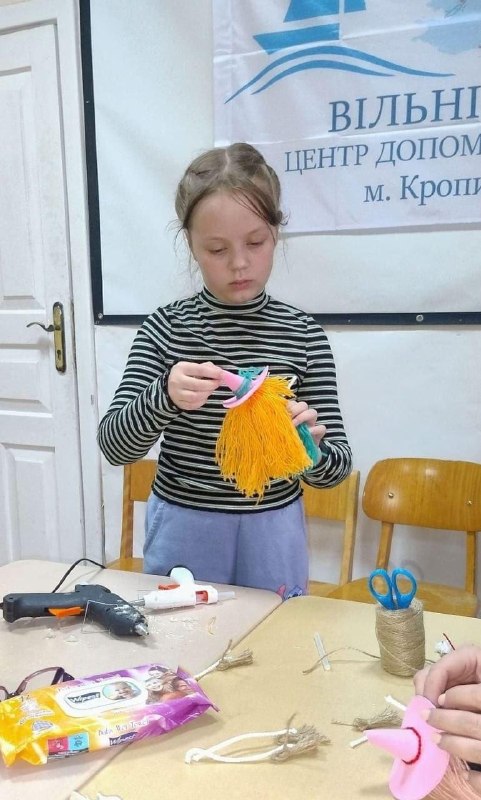 Координаційний центр «Вільні разом» у Кропивницькому всебічно підтримує переселенців з Херсонщини. Координаційний центр «Вільні разом» у Кропивницькому всебічно підтримує переселенців з Херсонщини.