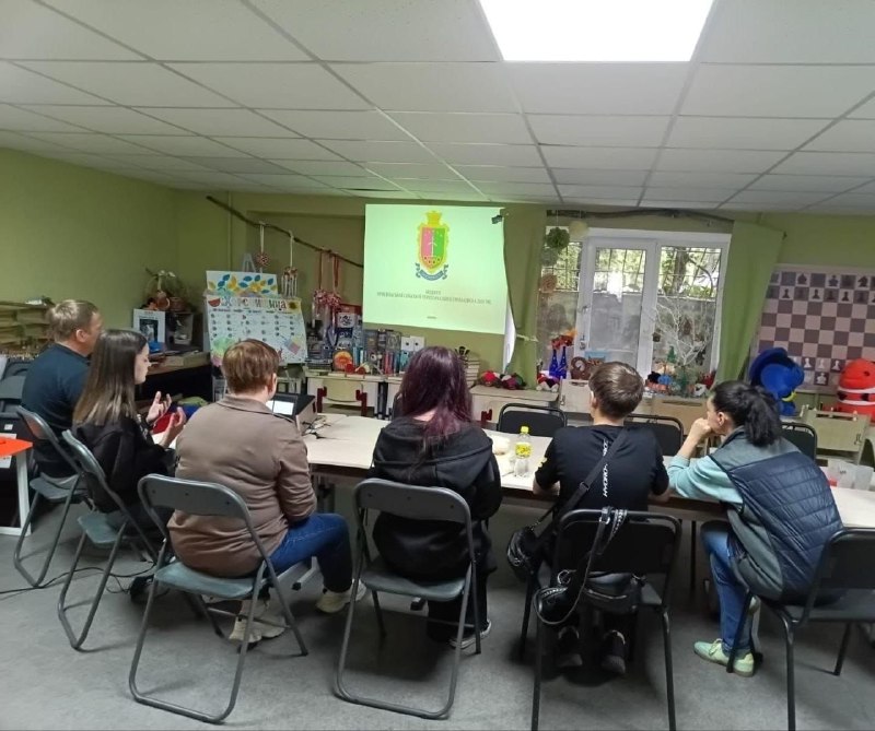Координаційний центр «Вільні разом» у Дніпрі продовжує комплексну підтримку переселенців з Херсонщини. Координаційний центр «Вільні разом» у Дніпрі продовжує комплексну підтримку переселенців з Херсонщини.