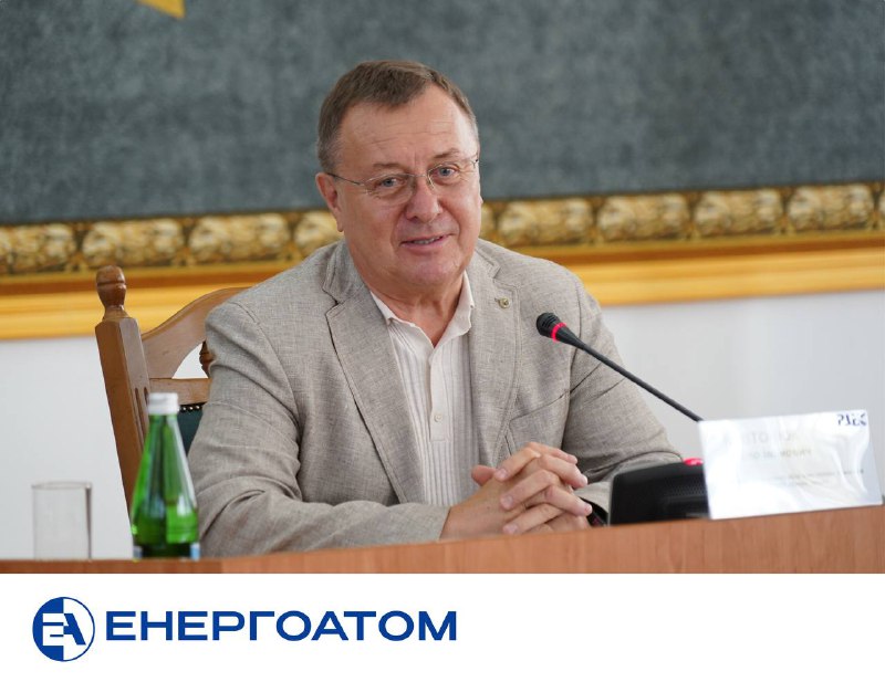 🏡 Павло Ковтонюк представив т.в.о. генерального директора РАЕС
У межах робочої поїздки тимчасово виконуючий... 🏡 Павло Ковтонюк представив т.в.о. генерального директора РАЕС
У межах робочої поїздки тимчасово виконуючий...