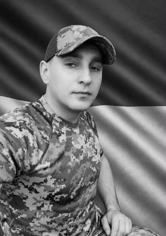 Щоденно о 9 годині – загальнонаціональна хвилина мовчання. Зупиніться, де б ви не були Щоденно о 9 годині – загальнонаціональна хвилина мовчання. Зупиніться, де б ви не були