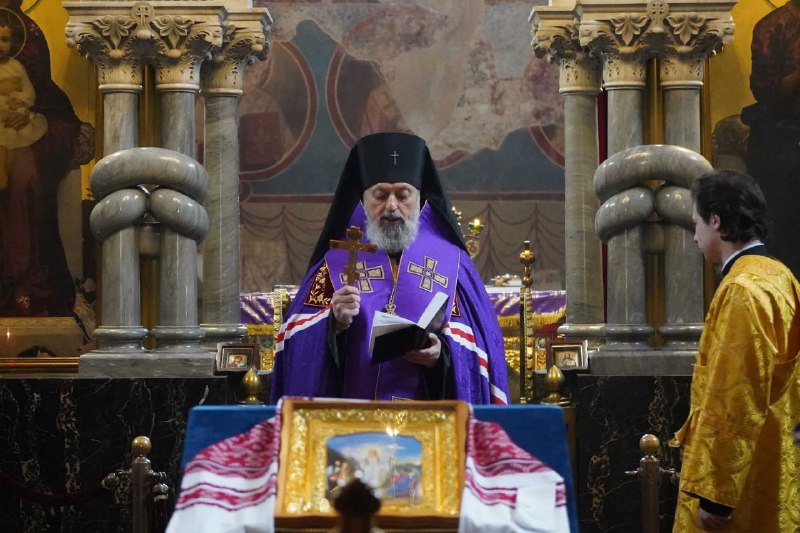 Уперше Національний день молитви луганчани відзначили у своєму духовному домі – Кирилівській церкві у Києві Уперше Національний день молитви луганчани відзначили у своєму духовному домі – Кирилівській церкві у Києві