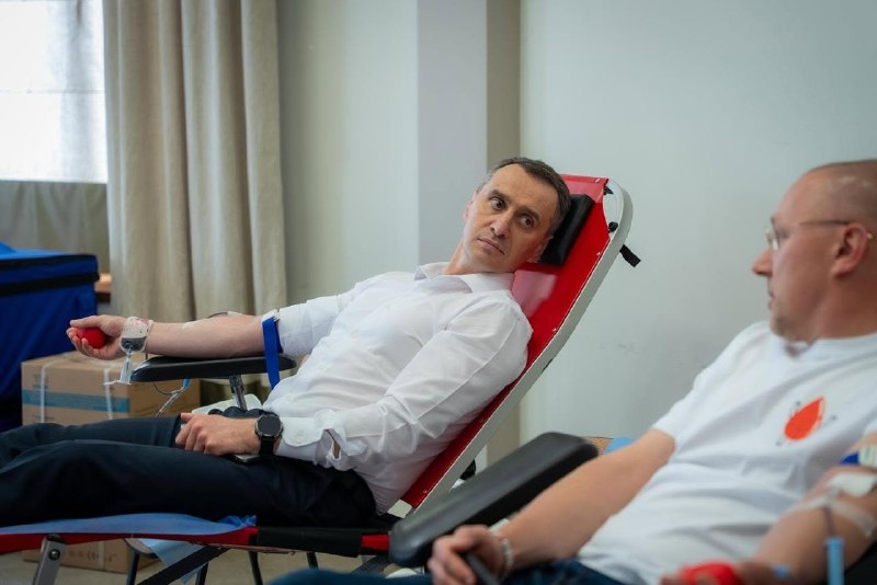 Здаю кров — рятую життя 🩸
Понад пів сотні учасників долучилися до виїзної донації крові Здаю кров — рятую життя 🩸
Понад пів сотні учасників долучилися до виїзної донації крові