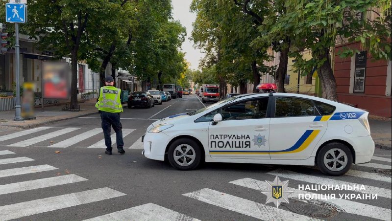 Поки наші підрозділи рятують постраждалих від нічного обстрілу, росіяни запускають нові ракети й дрони по регіонах України Поки наші підрозділи рятують постраждалих від нічного обстрілу, росіяни запускають нові ракети й дрони по регіонах України