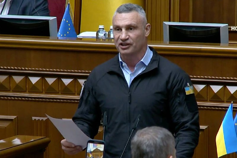 Скажу як глава Асоціації міст України. Хтось там розповідає, як підготувалися інші міста: мовляв, на відміну, від Києва Скажу як глава Асоціації міст України. Хтось там розповідає, як підготувалися інші міста: мовляв, на відміну, від Києва