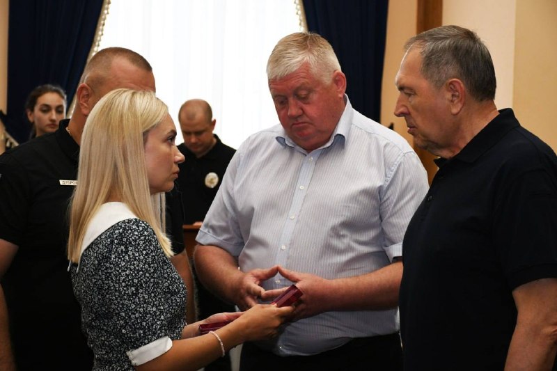 Напередодні Дня Національної поліції України відзначили наших правоохоронців. Напередодні Дня Національної поліції України відзначили наших правоохоронців.