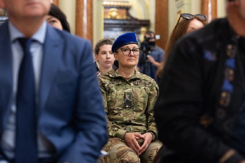 🇺🇦Медикиня Надія Яріш удостоєна відзнаки Президента України «Національна легенда України» 🇺🇦Медикиня Надія Яріш удостоєна відзнаки Президента України «Національна легенда України»