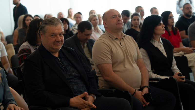 Сьогодні привітали підприємців Житомирщини з професійним святом та презентували важливі державні ініціативи для бізнесу Сьогодні привітали підприємців Житомирщини з професійним святом та презентували важливі державні ініціативи для бізнесу
