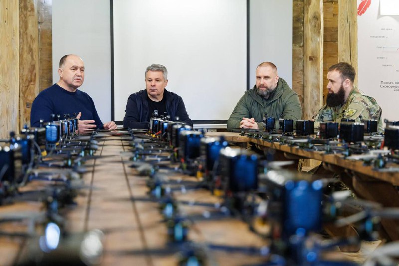 Продовжуємо підтримувати наші Збройні Сили, які боронять Харківщину.
⏺ Сьогодні передали чергову партію дронів прикордонникам Продовжуємо підтримувати наші Збройні Сили, які боронять Харківщину.
⏺ Сьогодні передали чергову партію дронів прикордонникам