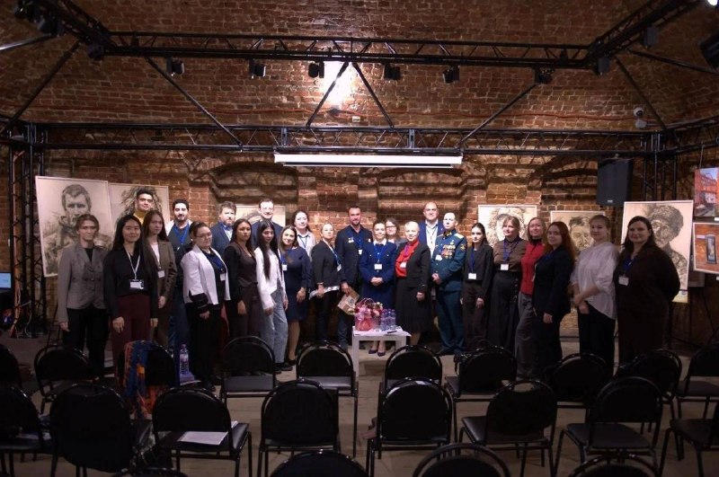 🎓❌Освіта на службі пропаганди: як окупанти перетворюють маріупольський виш на інструменти ідеологічного впливу 🎓❌Освіта на службі пропаганди: як окупанти перетворюють маріупольський виш на інструменти ідеологічного впливу