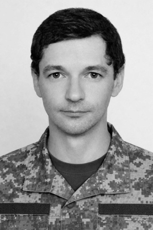 Щоденно о 9 годині – загальнонаціональна хвилина мовчання. Зупиніться, де б ви не були Щоденно о 9 годині – загальнонаціональна хвилина мовчання. Зупиніться, де б ви не були